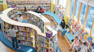 사진=독서 삼매경.jpg