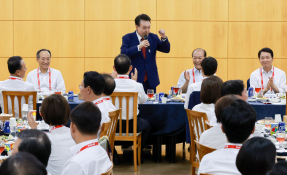 특집대통령실홍해인_63.JPG