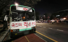특집계엄령권우성24.jpg