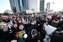 특집계엄령권우성41.jpg
