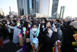 특집계엄령권우성42.jpg
