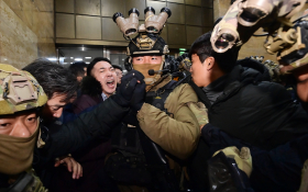 특집계엄령임채운 (12).jpg