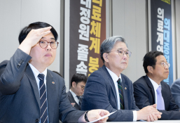 특집 의정갈등 뉴스1 이재명(3).jpg