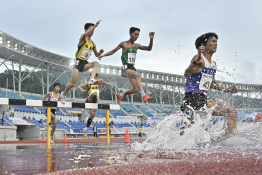 스포츠종합 홍기웅(15) 남고부 3000m 장애3.jpg