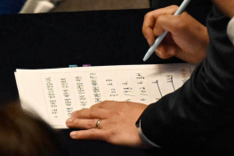 특집 계엄령 홍윤기(6).jpg