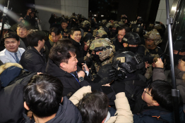 특집계엄령홍금표 (8).jpg