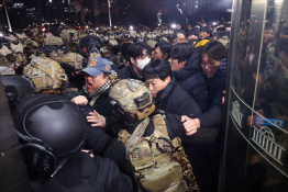 특집계엄령홍금표 (11).jpg