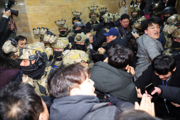 특집계엄령홍금표 (13).jpg