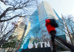 11월 뉴스_장련성 (8).jpg